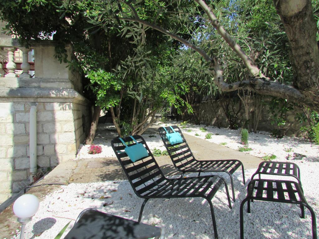 Maison Douce Arles Exterior photo